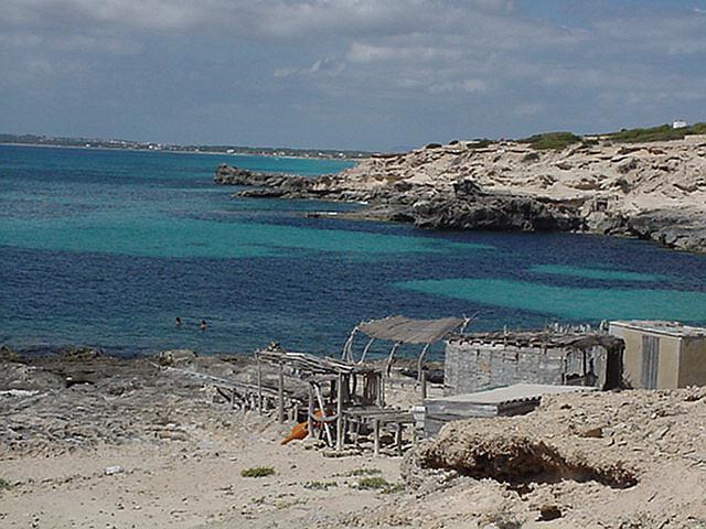 Shelters at Cala del Ram - Formentera, September 2000